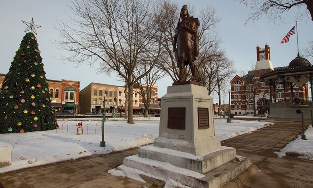 Mahaska Communication Group  Lights Iowa Towns