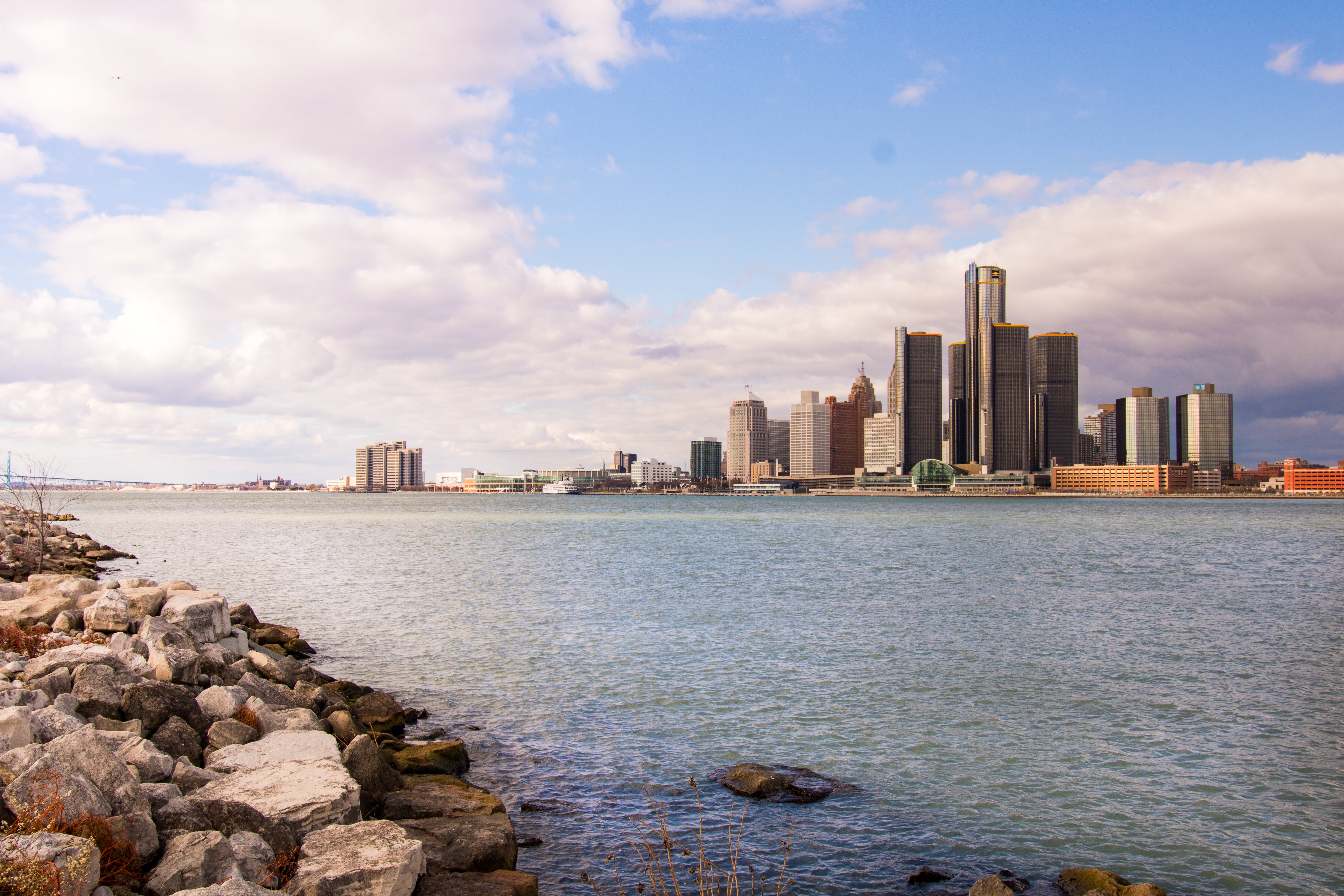 Wide view of the Detroit skyline.