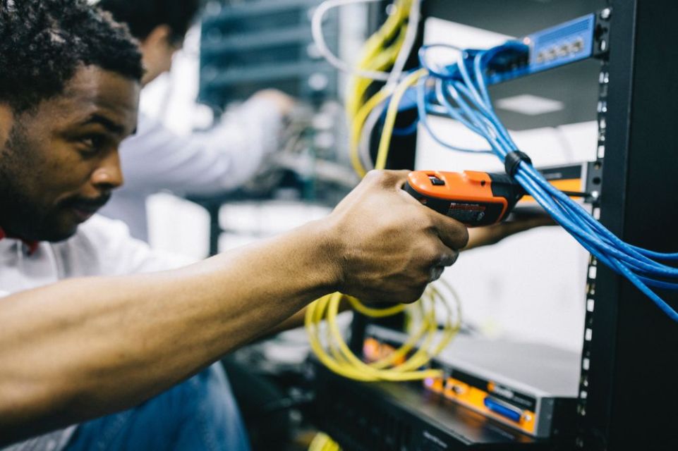 FBA ramps up efforts to train fiber-optic technicians