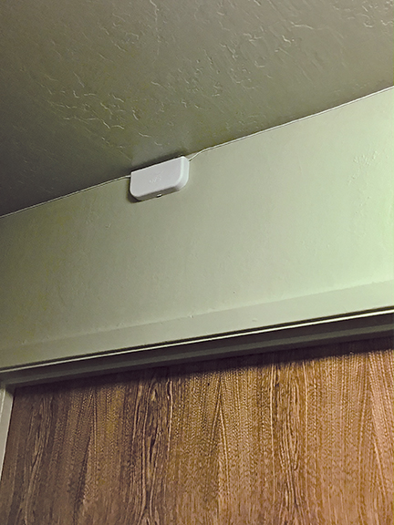 An unobtrusive fiber terminal