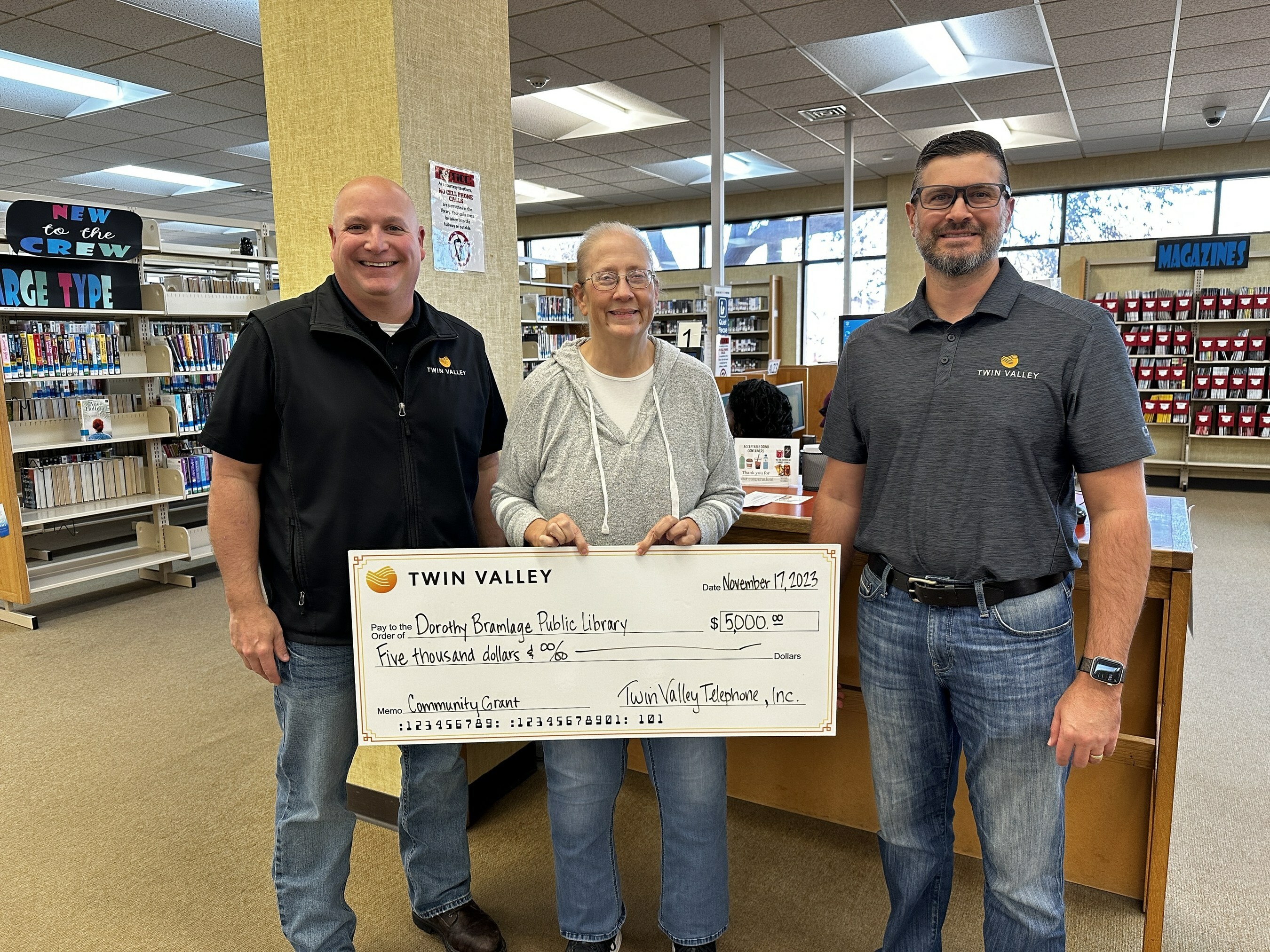 Photo of Twin Valley awarding a check.