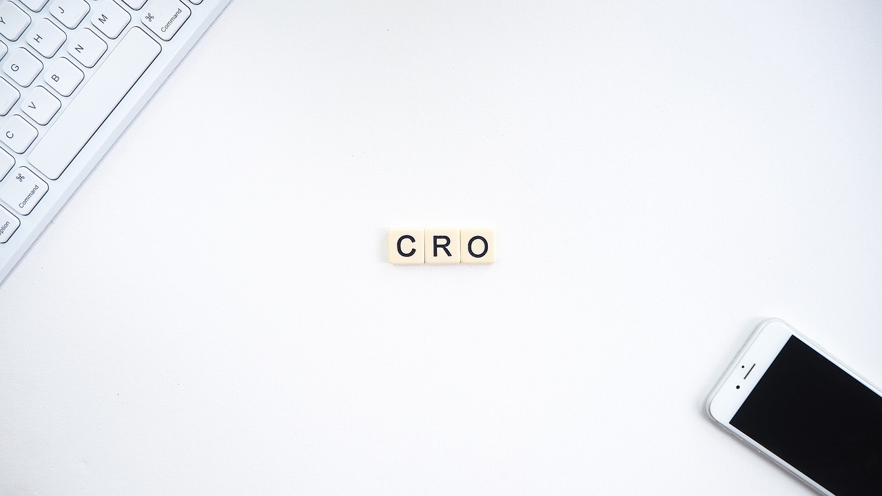The letters "CRO" in scrabble format.