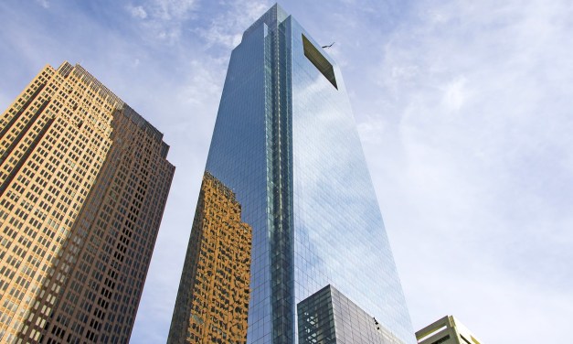 Comcast reports domestic broadband revenue growth, celebrates success of NFL streaming on Peacock