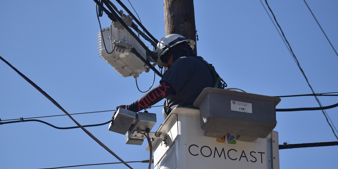 Comcast to spin off raft of cable TV channels