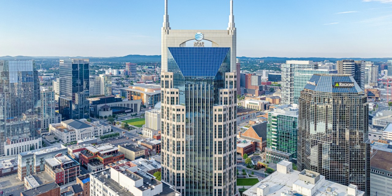 AT&T agrees to $5.75 billion deal with Lumen Mass Markets