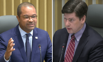 2 FCC commissioners announce plans to leave office