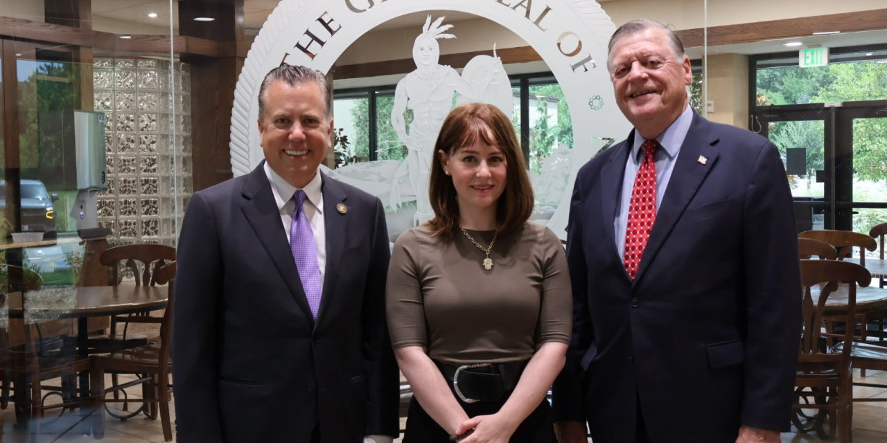 Roth announces extension for Tribal broadband program